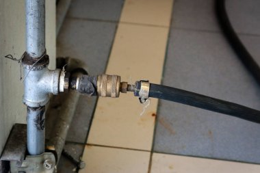 Hava kompresör tüp için kullanılan düzeltme araba ve garaja Motobike.