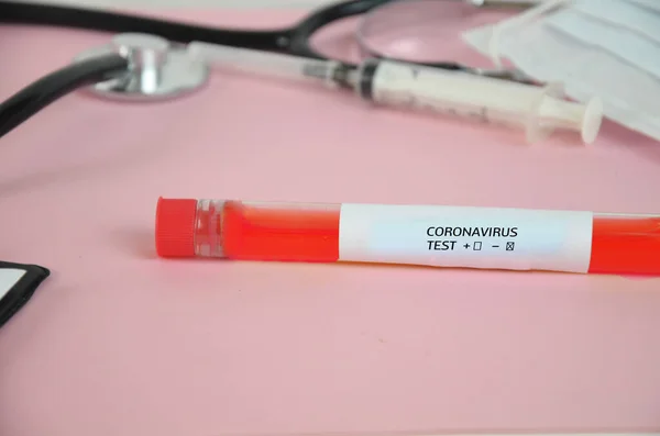 Yeni hızla yayılan Coronavirüs için pozitif kan testi sonucu Çin 'in Wuhan şehrinde ortaya çıktı.