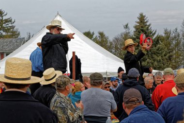 Lancaster County Müzayede Amish gönüllüler