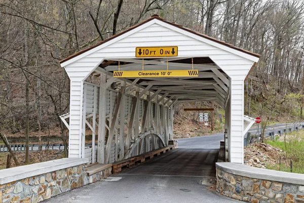 Le pont couvert Knox dans le parc Valley Forge — Photo