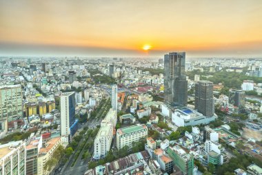 Ne zaman kentsel alanlarda güneşin doğduğunu yüksek görünüm Saigon manzarası