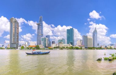 Gökdelenler mimari ofis kuleleri ile Nehri