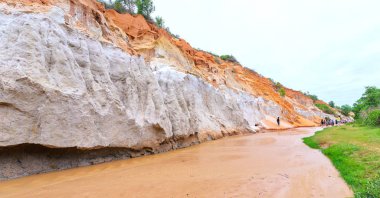 Ekoturizm bahar bahar gününde turist ziyaret