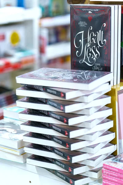 Kütüphane kitaplarında merdiven simgeleyen düzenlenir