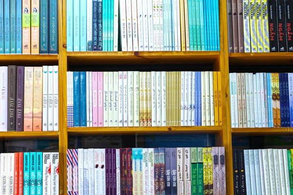 Güzel dekore edilmiş Kitaplar Kitap Kütüphane