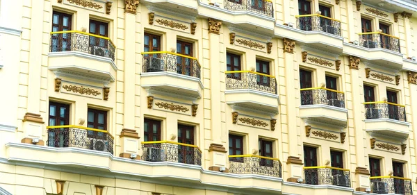 Janela arquitetura corredor hotel Majestic — Fotografia de Stock