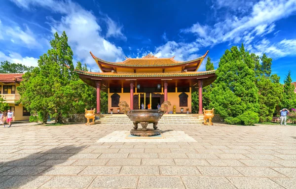 Lat Vietnam Noviembre 2017 Monasterio Truc Lam Antiguo Templo Para —  Fotos de Stock