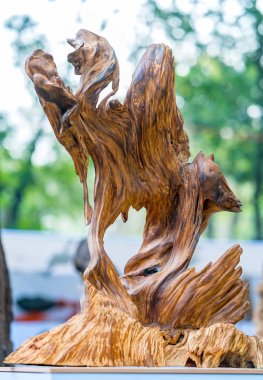 Ho Chi Minh City, Vietnam - 11 Şubat 2018: çeşitli şekiller sanatta kuru ağaç güzel Kongre baharda sergilenen ağaç bahar Ho Chi Minh, Vietnam delilik yeni yıl zevk için turist çekmek