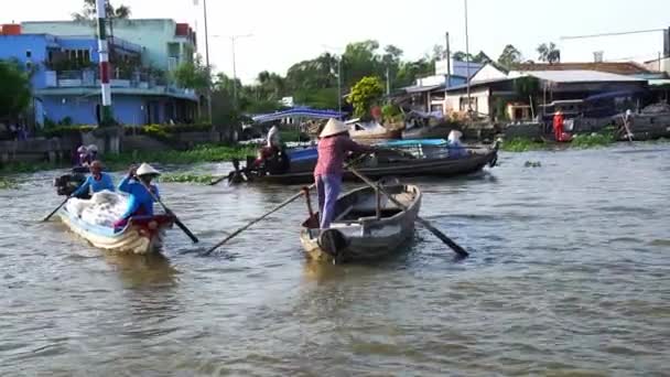 Soc Trang Vietnam Januari 2019 Ferry Rodd Tar Besökare Eller — Stockvideo