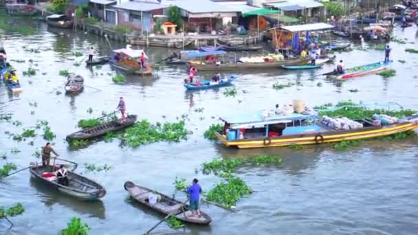Soc Trang Vietnam Január 2019 Gazdálkodók Vásárlási Zsúfolt Úszó Piacon — Stock videók