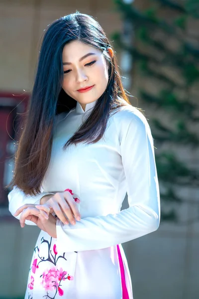 Chi Minh City Vietnam Diciembre 2019 Una Chica Vietnamita Con —  Fotos de Stock