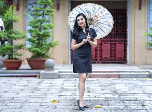 Chi Minh City Vietnam Augusti 2019 Vietnamesisk Traditionell Cheongsam Klänning — Stockfoto