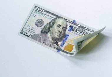 Kullanıcı 100 dolar banknotlar izole beyaz arka plan, ABD para para para birimi (Usa), Usd Dolar Bankası not yığın, İş ve finans konsepti.