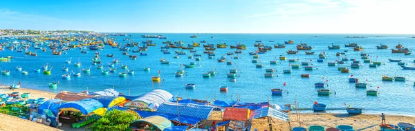 Mui Vietnam Marzo 2020 Pueblo Pesquero Barco Pesquero Tradicional Con —  Fotos de Stock