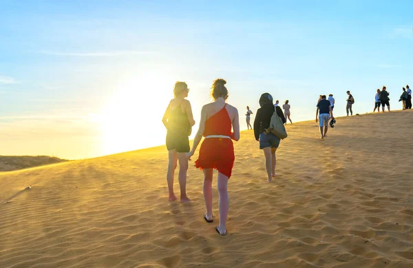 Mui Vietnam Mars 2020 Utländska Turister Upplever Den Höga Gyllene — Stockfoto