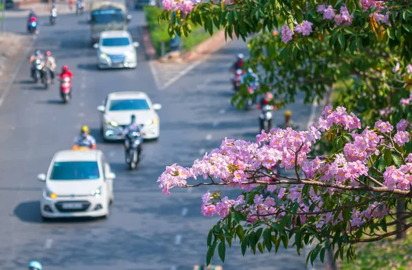 Chi Minh City Vietnam Febrero 2019 Tráfico Calle Saigón Con —  Fotos de Stock