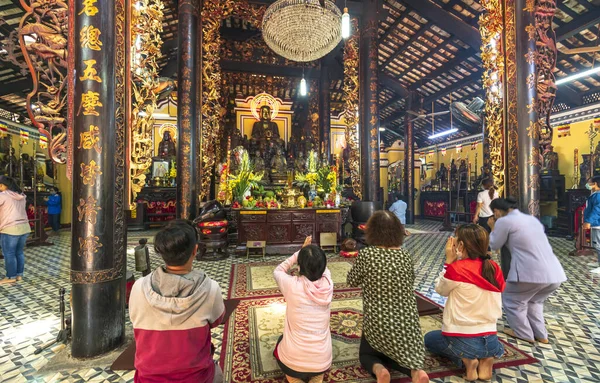 Chi Minh Stad Vietnam Februari 2019 Boeddhisten Bidden Boeddha Grote — Stockfoto