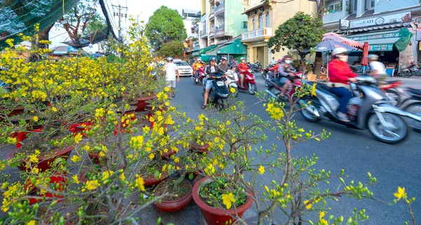 Cidade Chi Minh Vietnã Janeiro 2020 Bustle Comprar Flores Mercado — Fotografia de Stock