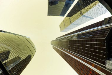 Modern gökdelenlerin düşük açılı görünüş