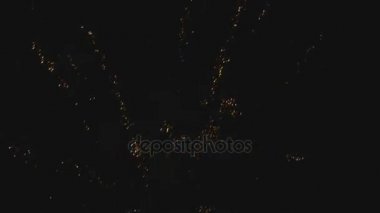 Tatil gece renkli havai fişek