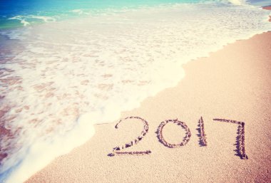 2017 tropik sahilde kutluyor