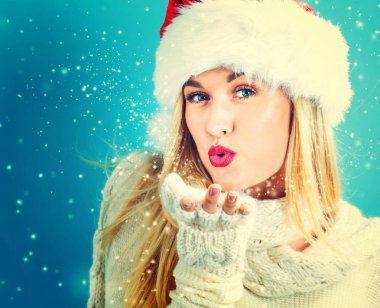 Mutlu genç kadın parçalı