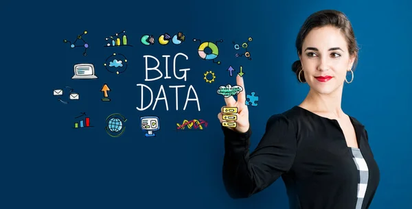 Big-Data-Konzept mit Geschäftsfrau — Stockfoto