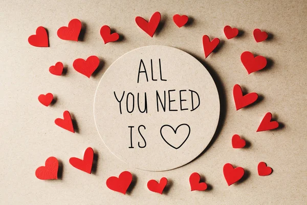 All You Need Is Love bericht met kleine harten — Stockfoto