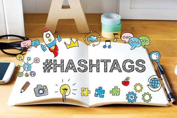 Conceito de hashtags com notebook — Fotografia de Stock