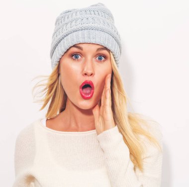 genç kadın bağırmak