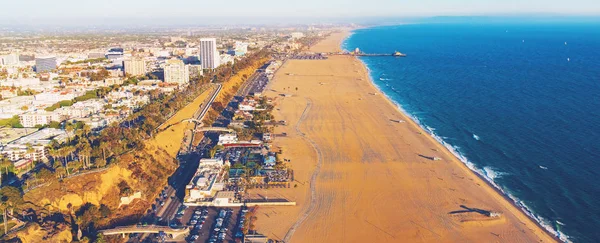 Santa Monica beach from above — Stock Photo, Image