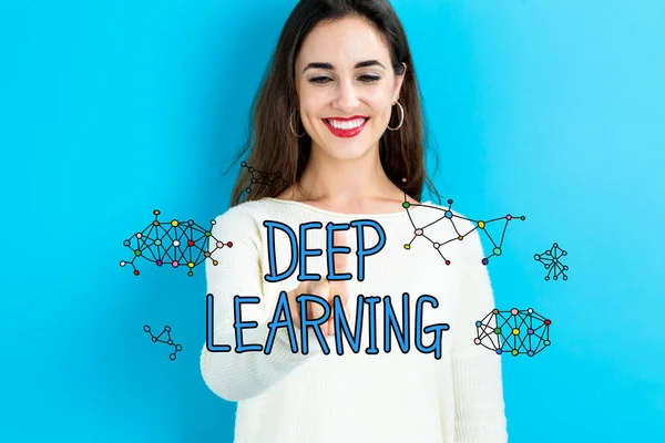 Deep Learning texto com mulher jovem — Fotografia de Stock