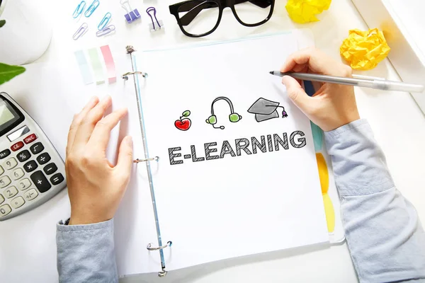 Πρόσωπο σχέδιο έννοια E-learning — Φωτογραφία Αρχείου