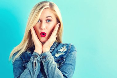 Kadın baş dokunmadan