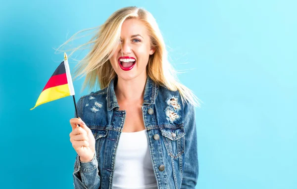 Mujer con bandera alemana — Foto de Stock