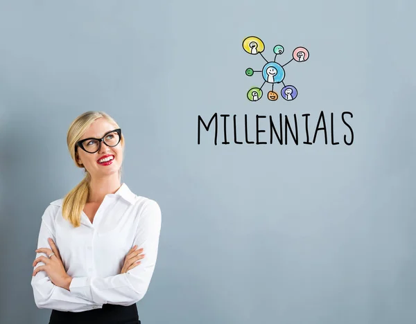 Millennials texto com mulher de negócios — Fotografia de Stock