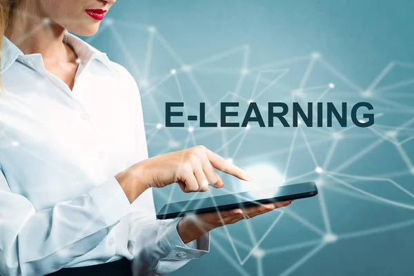 E-Learning texto com mulher de negócios — Fotografia de Stock