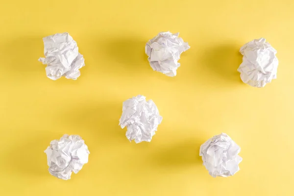 Bolas de papel arrugadas — Foto de Stock