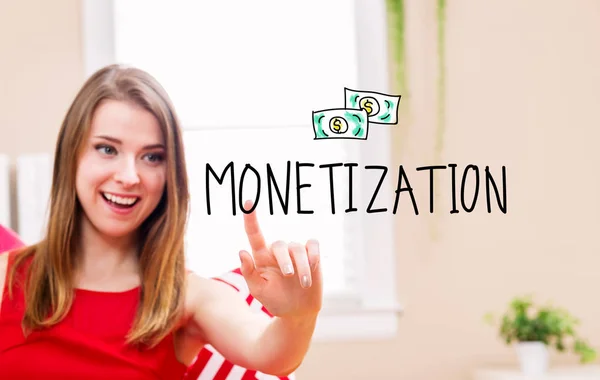 Monetarisering koncept med ung kvinna — Stockfoto
