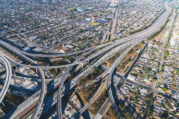 Los Angeles'ta çevre yolu Kavşağı
