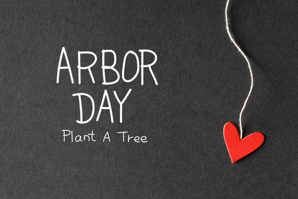 Arbor Day message with paper hearts — Stock Photo, Image