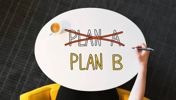 Texto del Plan B sobre una mesa blanca —  Fotos de Stock