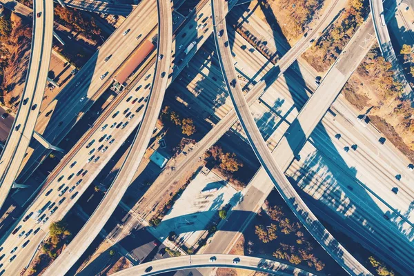Luchtfoto van een kruispunt van snelwegen — Stockfoto