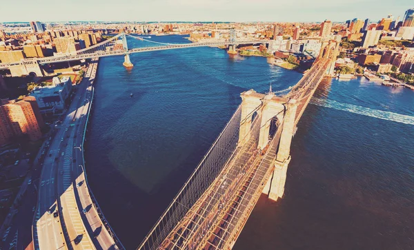 Puente de Brooklyn sobre el East River —  Fotos de Stock