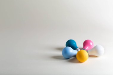 renkli Işık Ampüller