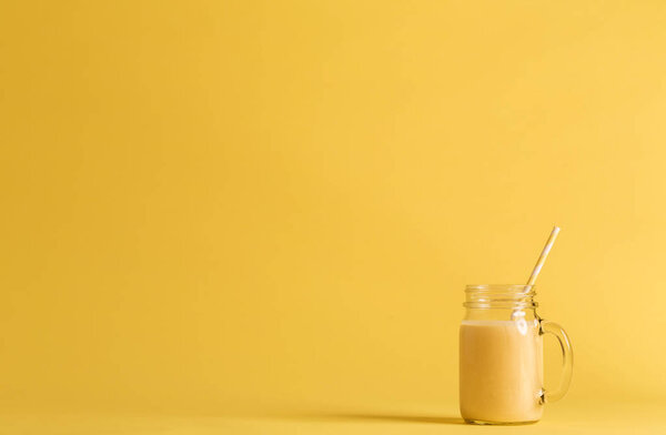 Smoothie in a mason jar