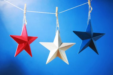 4 Temmuz süslemeleri mavi zemin üzerine