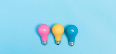 renkli Işık Ampüller