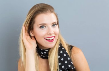 genç kadın dinleme