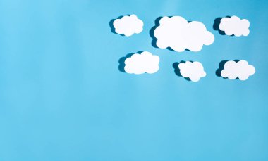 Keskin gölge ile kağıt bulut